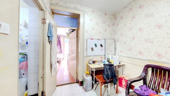 尹江岸社区二手房实景图