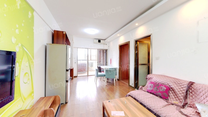 利海亚洲国际B区二手房实景图