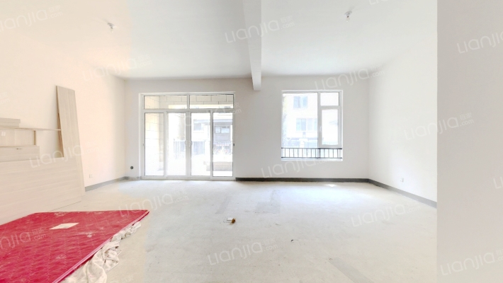 保利领秀山香榭郡二手房实景图