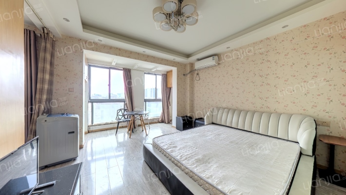 华盛达堂巢二手房实景图