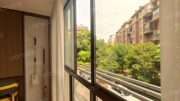 御景花园二手房实景图