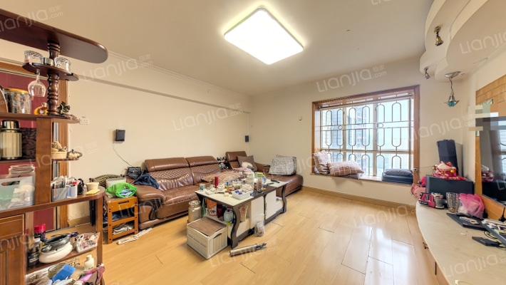 华瑞大厦二手房实景图