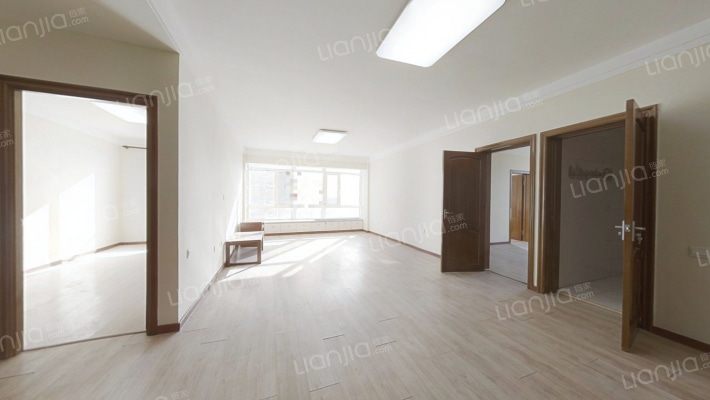 龙悦大厦二手房实景图