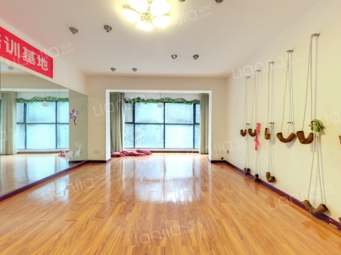 整租·万达广场住宅北区 4室2厅 南