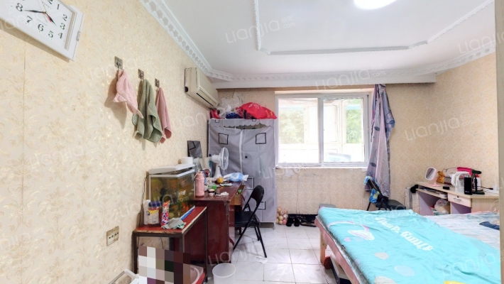 荣迁里二手房实景图