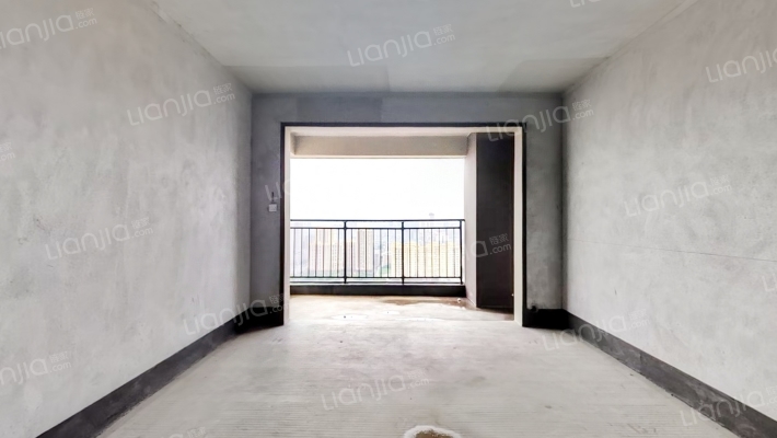 桂林彰泰学府二手房实景图