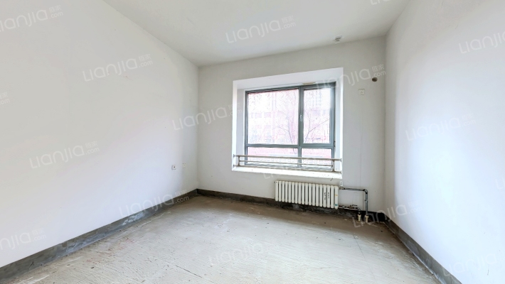 东方蓝海中心二手房实景图