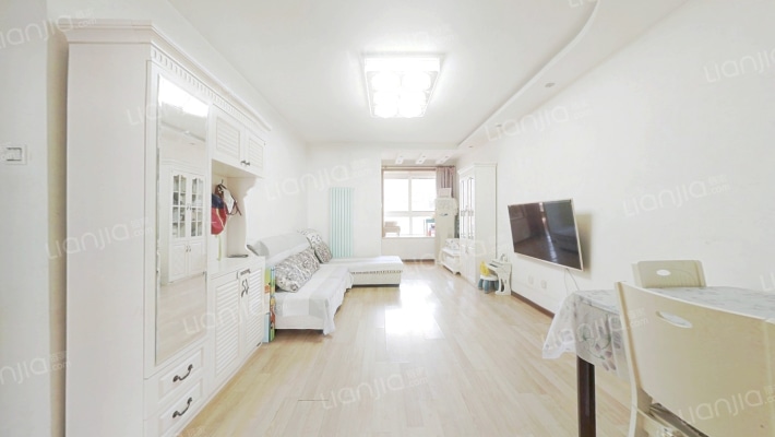 世纪名苑二手房实景图