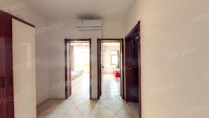 城中小区东北村二手房实景图