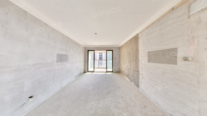 南益·名士豪庭二手房实景图