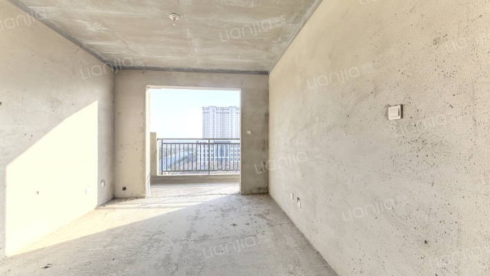 金水湾四期二手房实景图