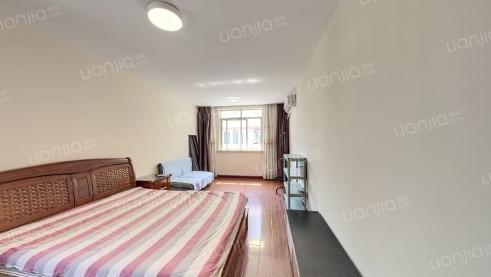 新海小区(长宁)二手房实景图