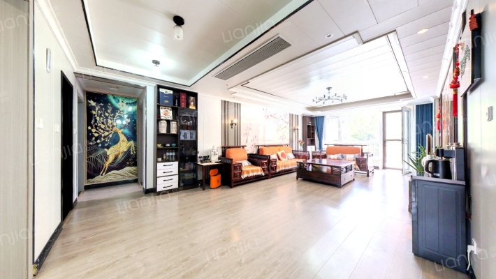 水岸华庭二手房实景图