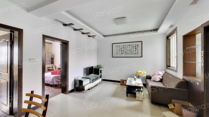 东泰花苑二手房实景图