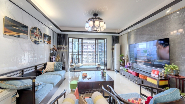 保利领秀前城翎峯台二手房实景图