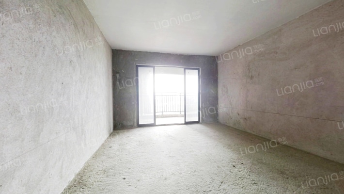 朝南康城二手房实景图