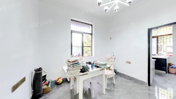 长征路机电家属院二手房实景图