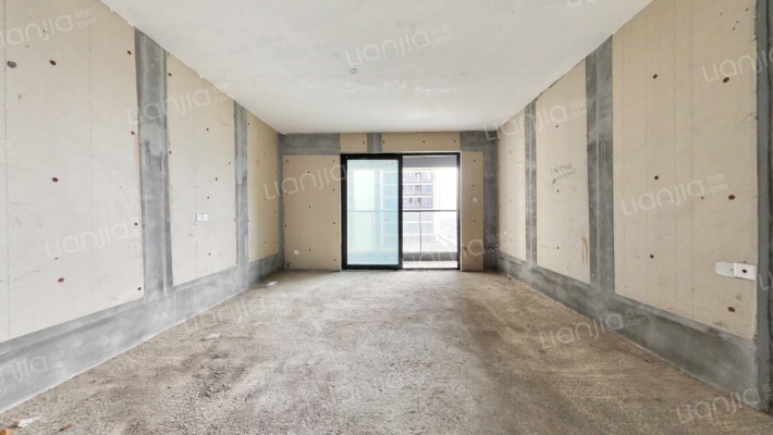 环球融创会展上东区二手房实景图