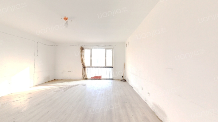 渤龙观湖湾二手房实景图