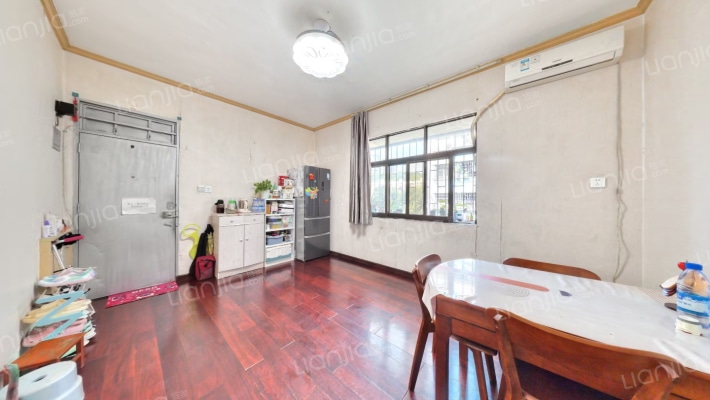 泥岗东路铁路小区二手房实景图