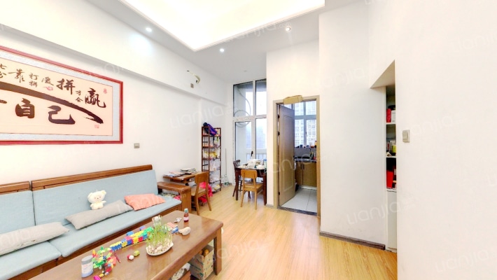 世纪广场二手房实景图