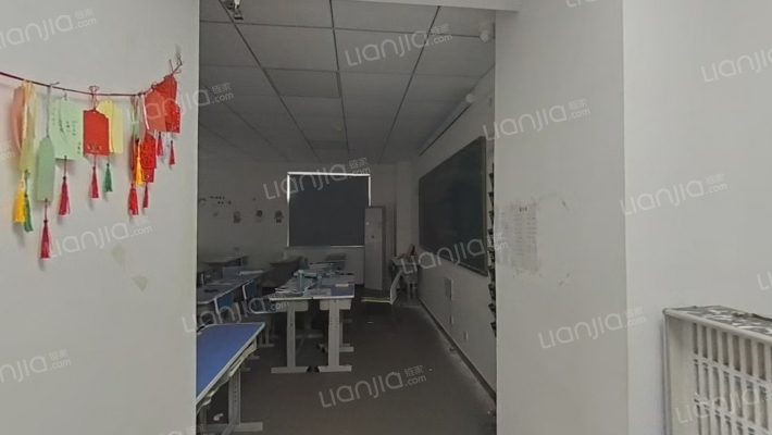 彩虹小区二手房实景图