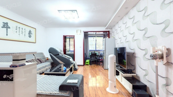 时代庭院二手房实景图