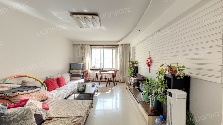 龙基花苑二手房实景图