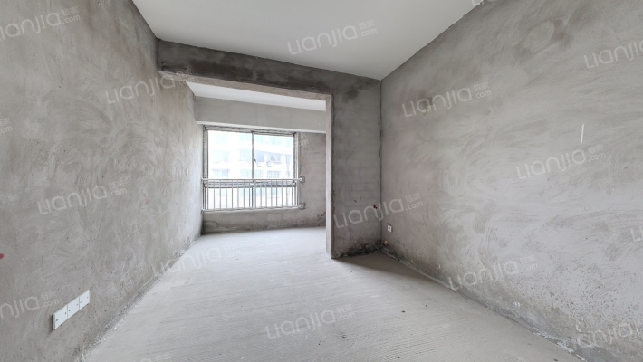 玖福金座二手房实景图