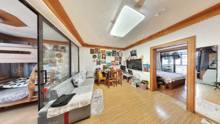 华太小区二手房实景图