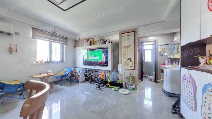 杨泰三村二手房实景图