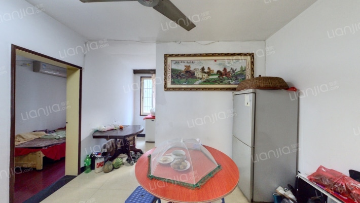 蔚斗新村新堰头二手房实景图