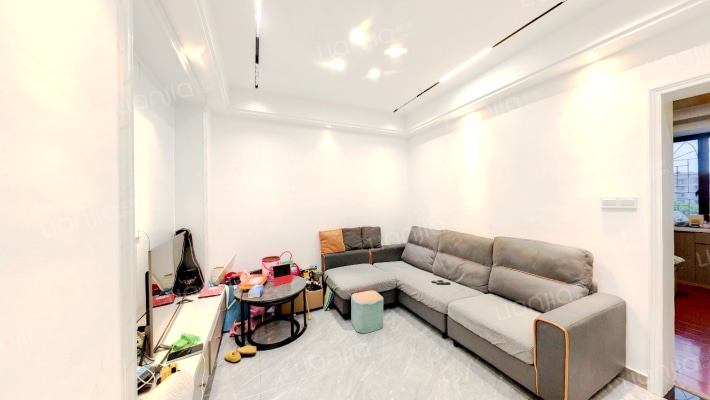 明楼东区二手房实景图