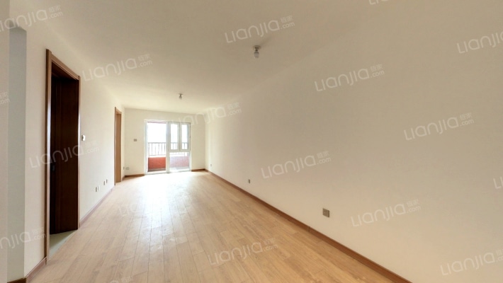 哈洛小镇二手房实景图