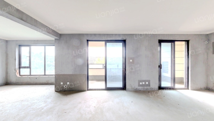 鸿翔紫藤里二手房实景图