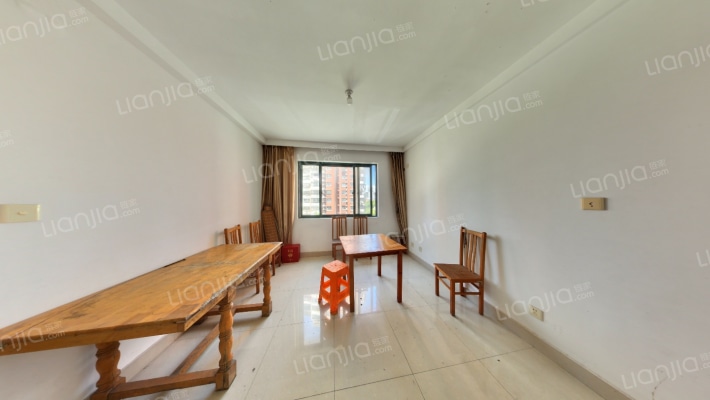 滨江花园二手房实景图