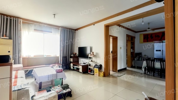 飞翔社区二手房实景图