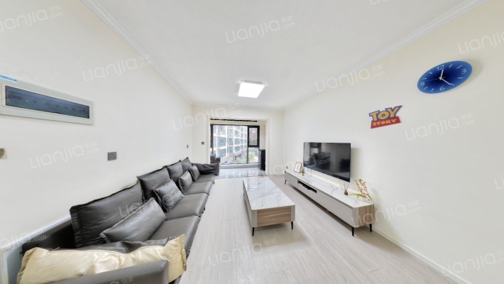 锦添公馆二手房实景图