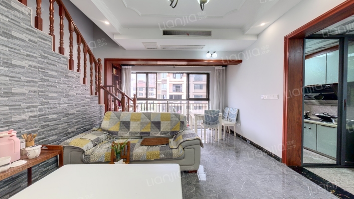 书香溪墅二手房实景图