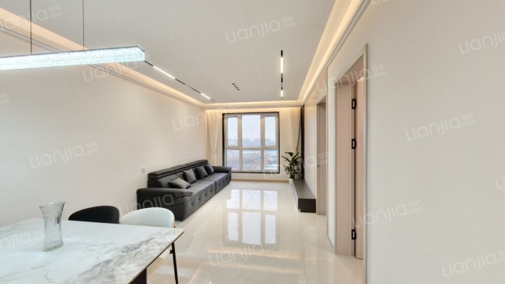 富力新城H17二手房实景图