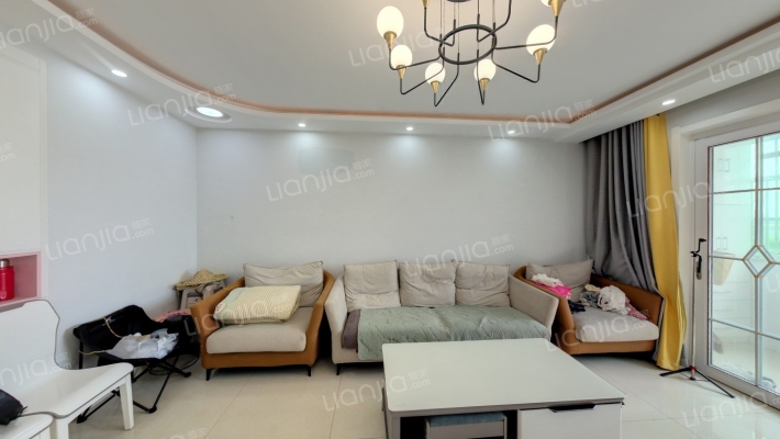 世纪佳苑二手房实景图