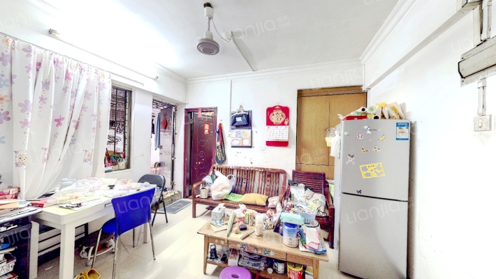 富力路二手房实景图