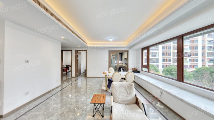 路劲银城澜仕里二手房实景图