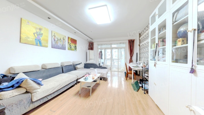 中央花园邻芳居二手房实景图