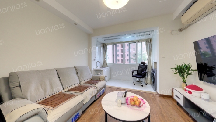 聚缘中庭二手房实景图