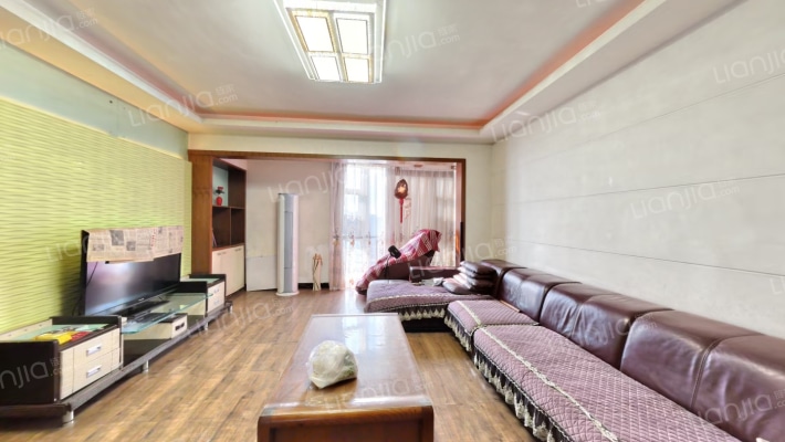 交警队电梯公寓二手房实景图