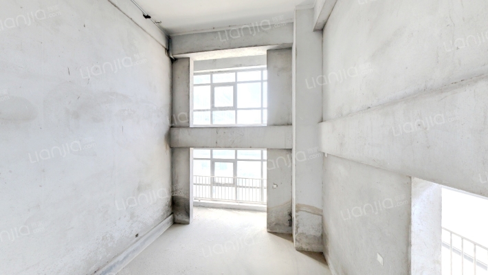 绿地缤纷城二手房实景图