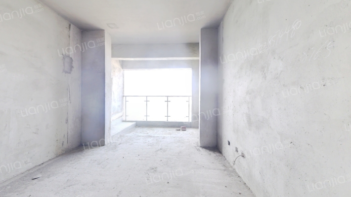 东岸雅院二手房实景图