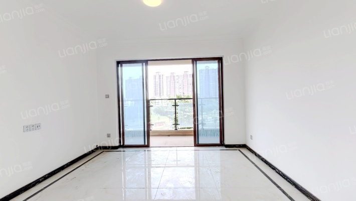 碧桂园紫台二手房实景图