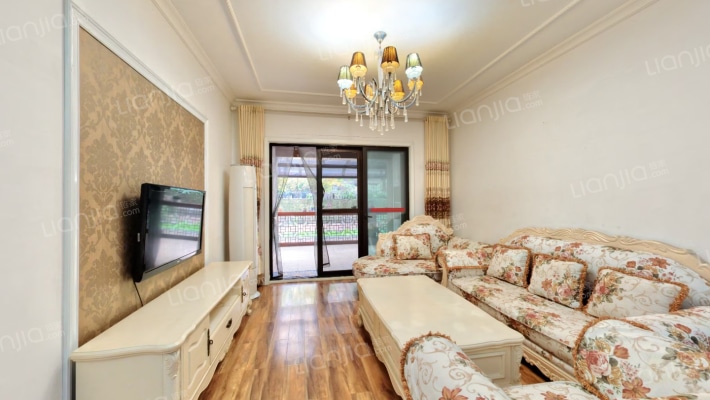 保利香槟国际二手房实景图